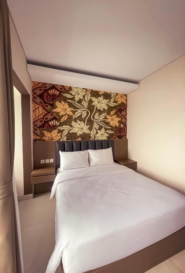 Aj Boutique Hotel Джокьякарта Экстерьер фото