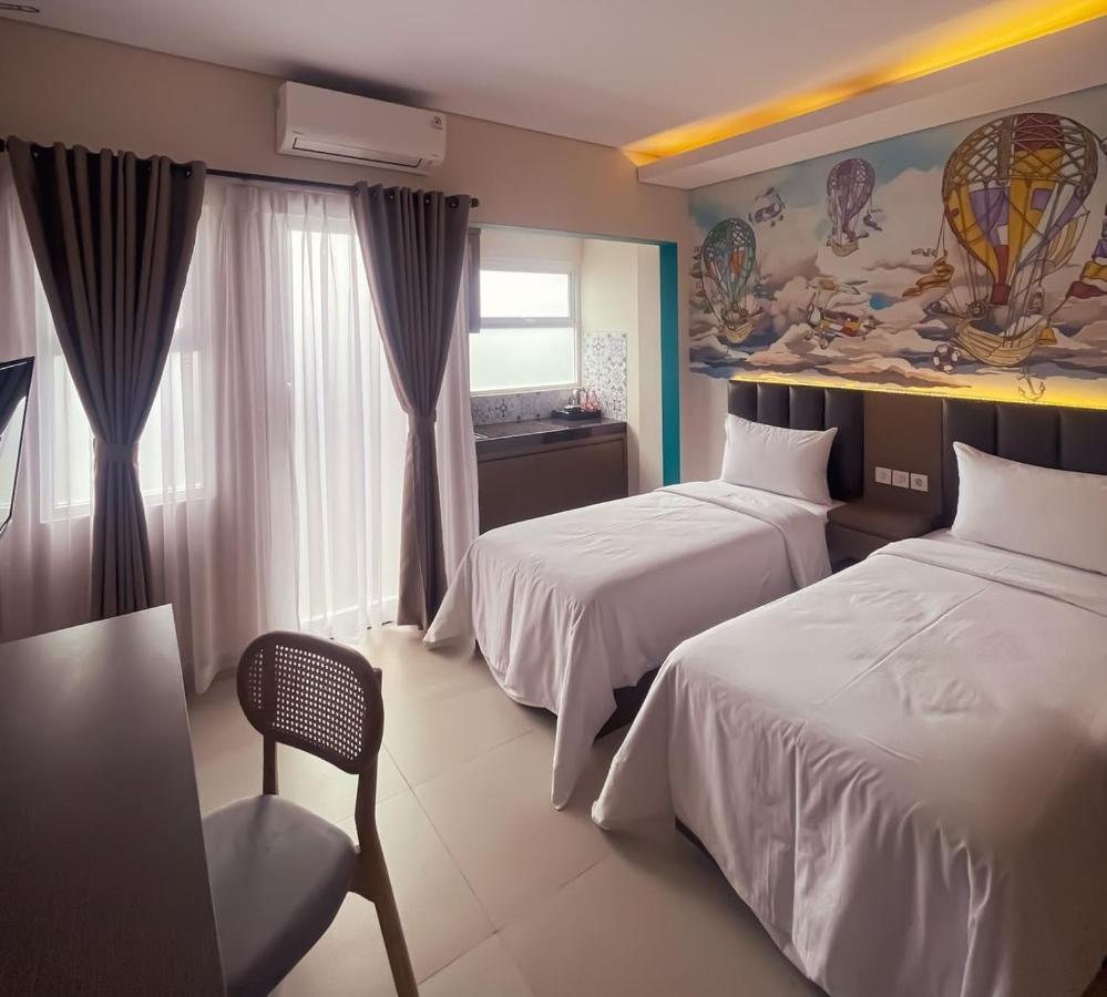 Aj Boutique Hotel Джокьякарта Экстерьер фото