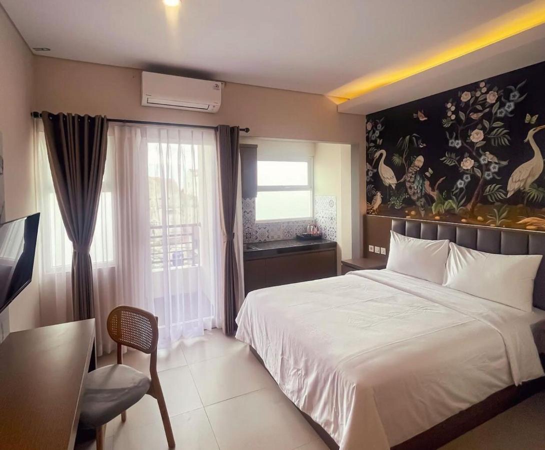 Aj Boutique Hotel Джокьякарта Экстерьер фото